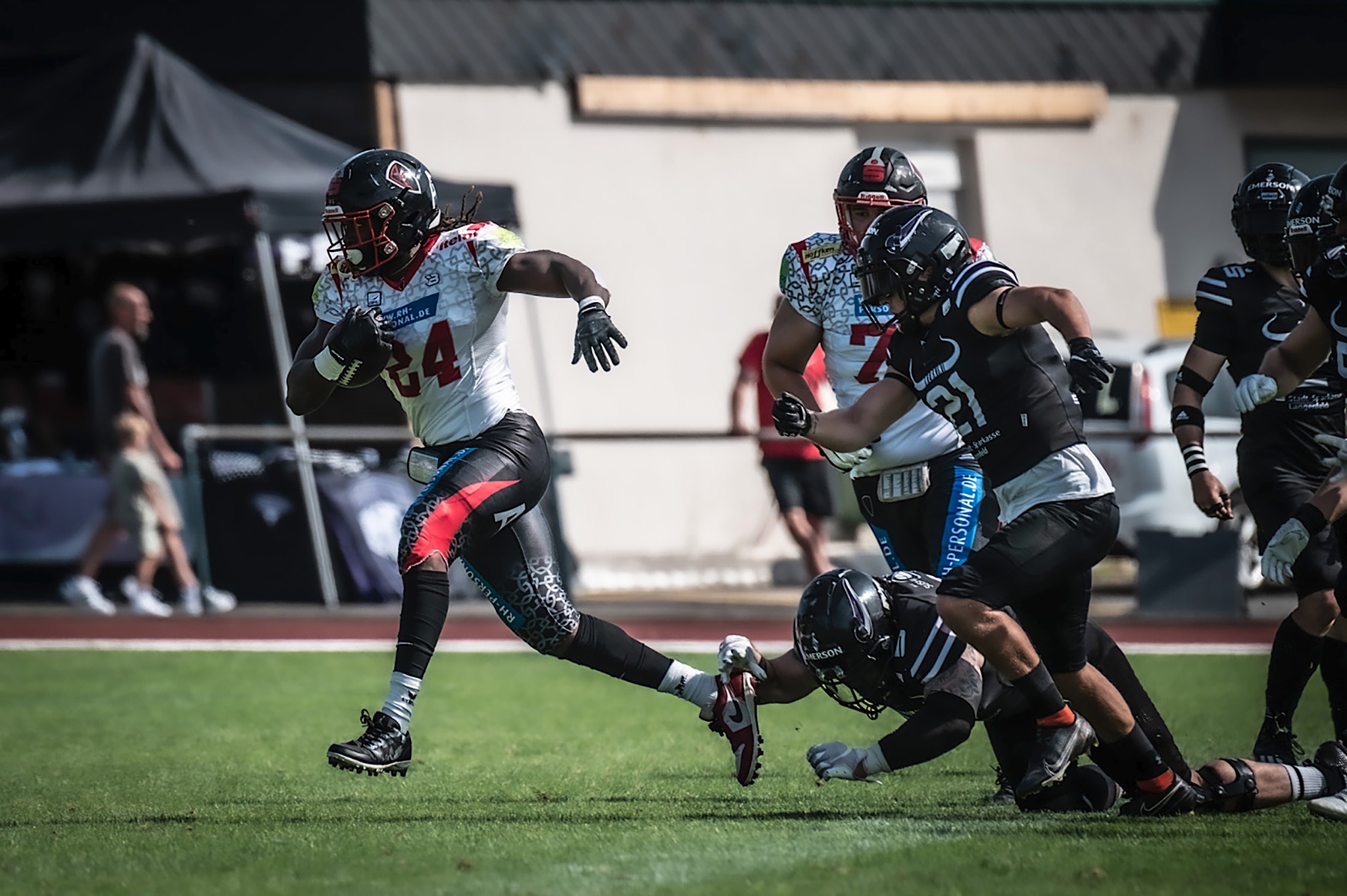 Die Solingen Paladins verlieren das Rückspiel gegen die Langenfeld Longhorns verdient mit 24:41 (Foto: Frank Reimann / lichtschaffen.de)