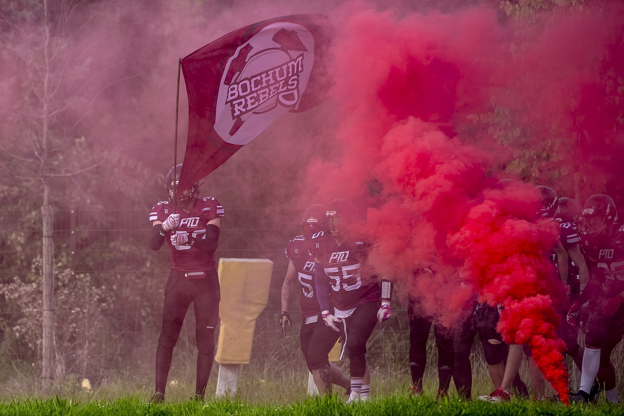 Football-Action in Bochum: Rebels und Eagles bereit für den Showdown - Foto: Oliver Jungnitsch