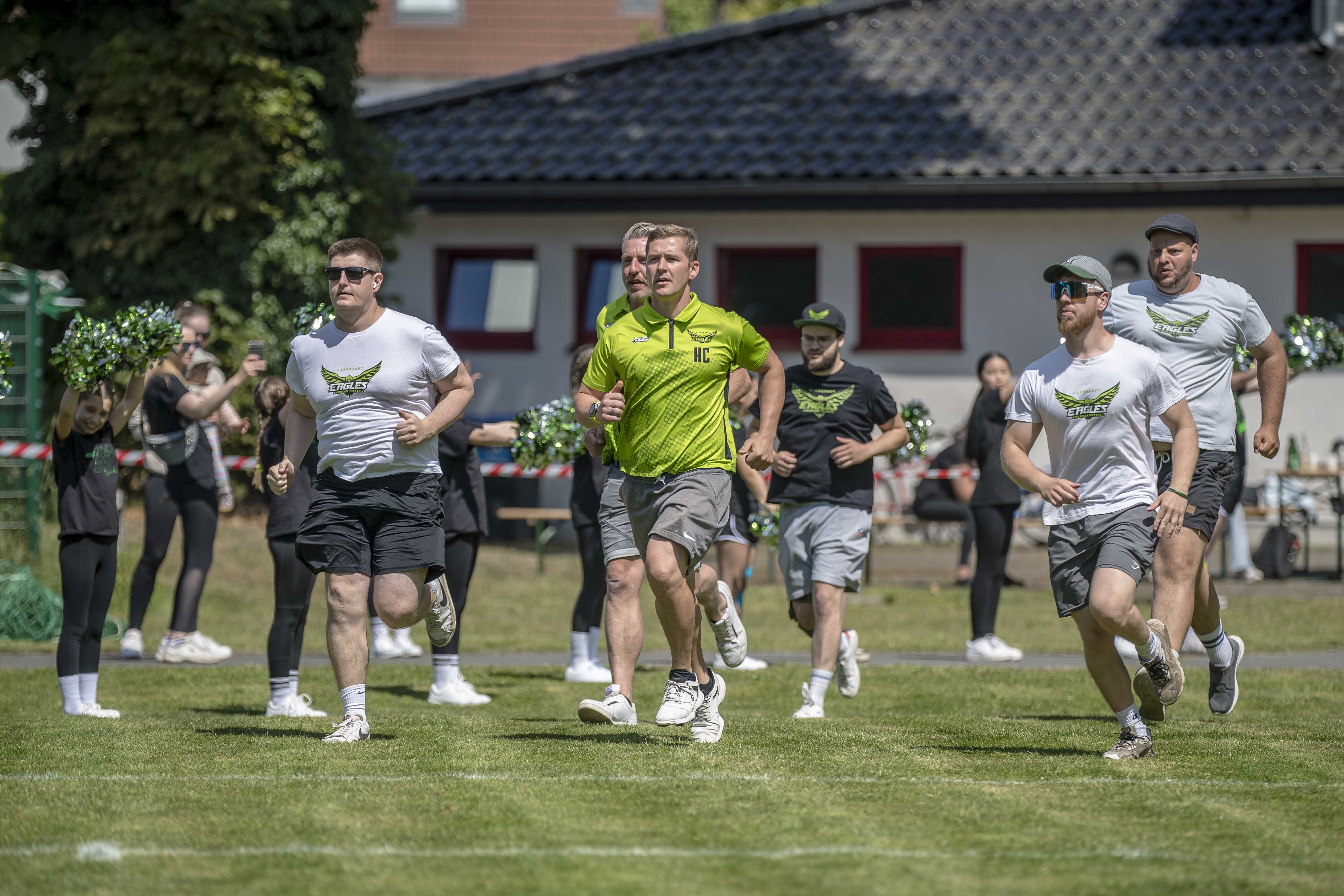 Nach dem Umbau im Team konnten die Eagles den ersten Sieg in der Saison einfahren - in der Mitte Head Coach der Eagles: Phillip Reiche (Foto: Oliver Jungnitsch)