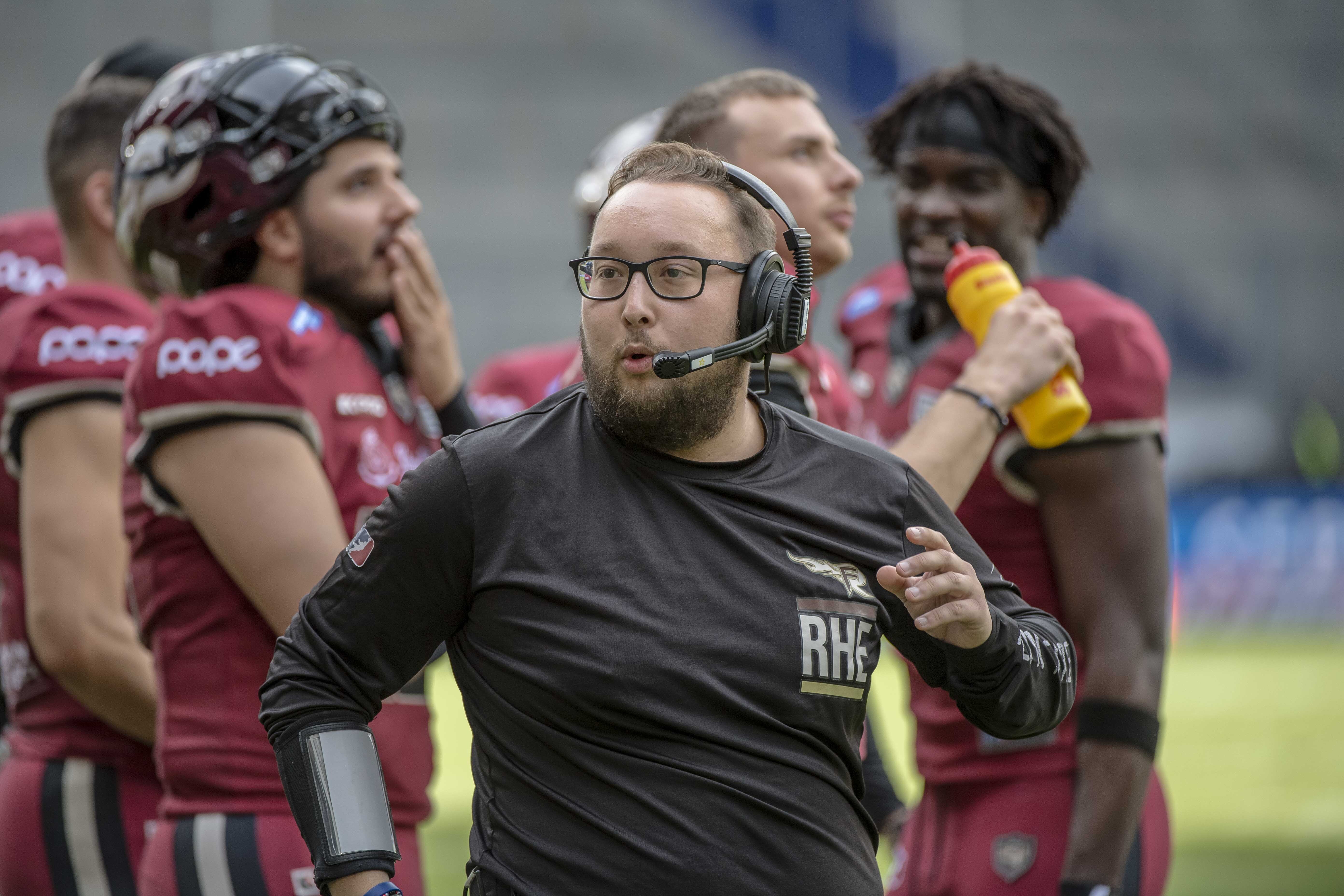 Timur Beckmann - Tight End-Coach und Sportdirektor von Rheinfire (Foto: Nick Jungnitsch)