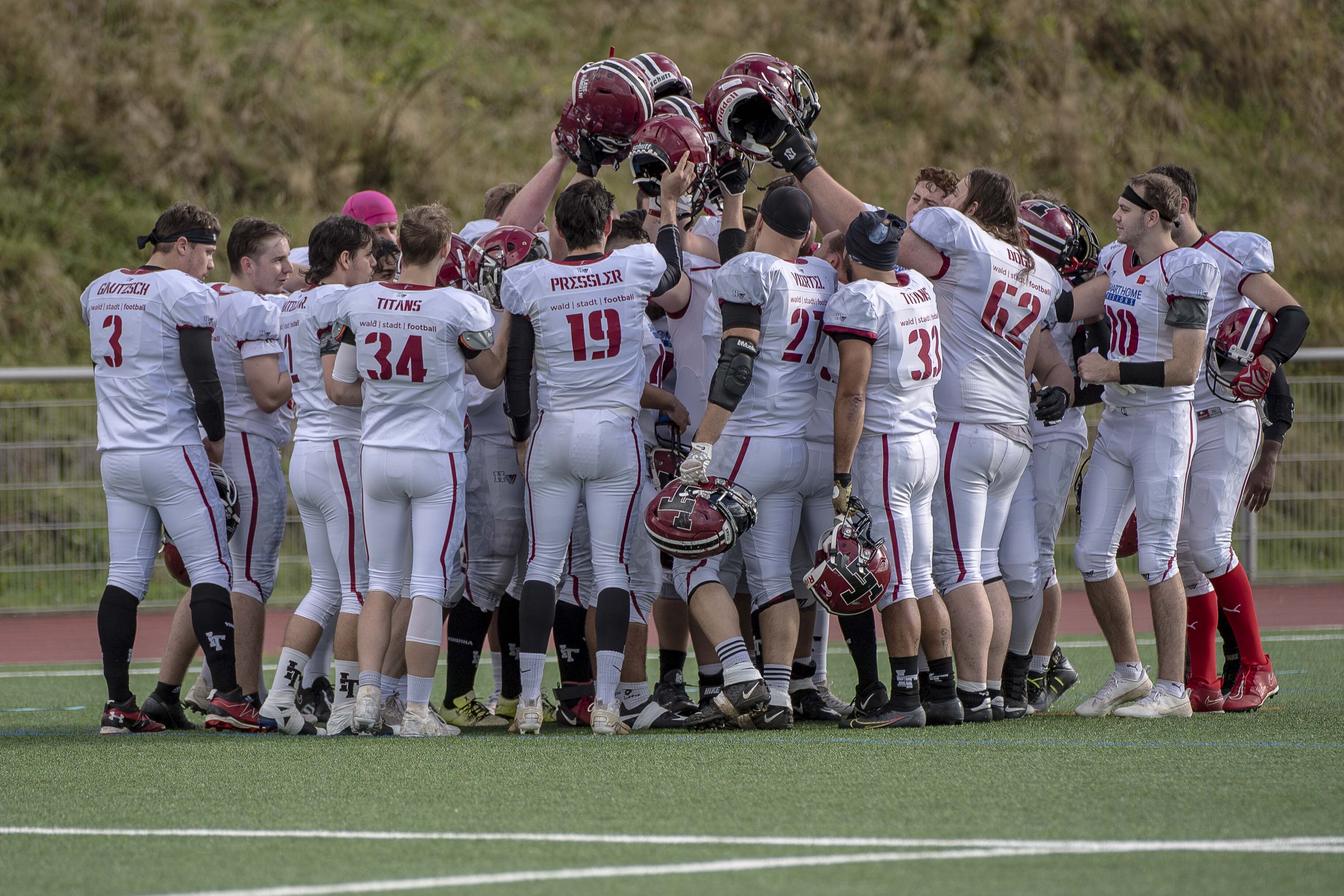 Iserlohn Titans empfangen die Elsen Knights - Foto: Oliver Jungnitsch