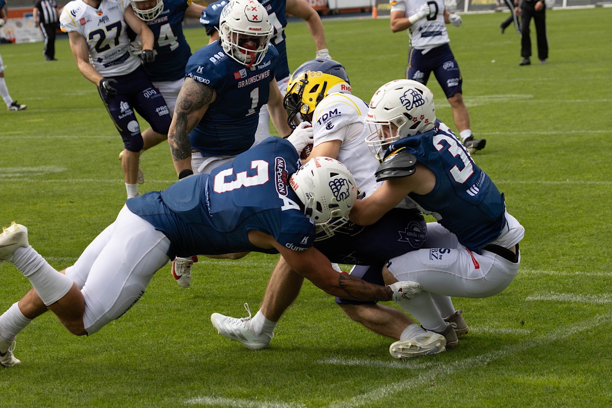 Die Defense der Lions zeigte sich stark verbessert -Foto: Fabian Uebe