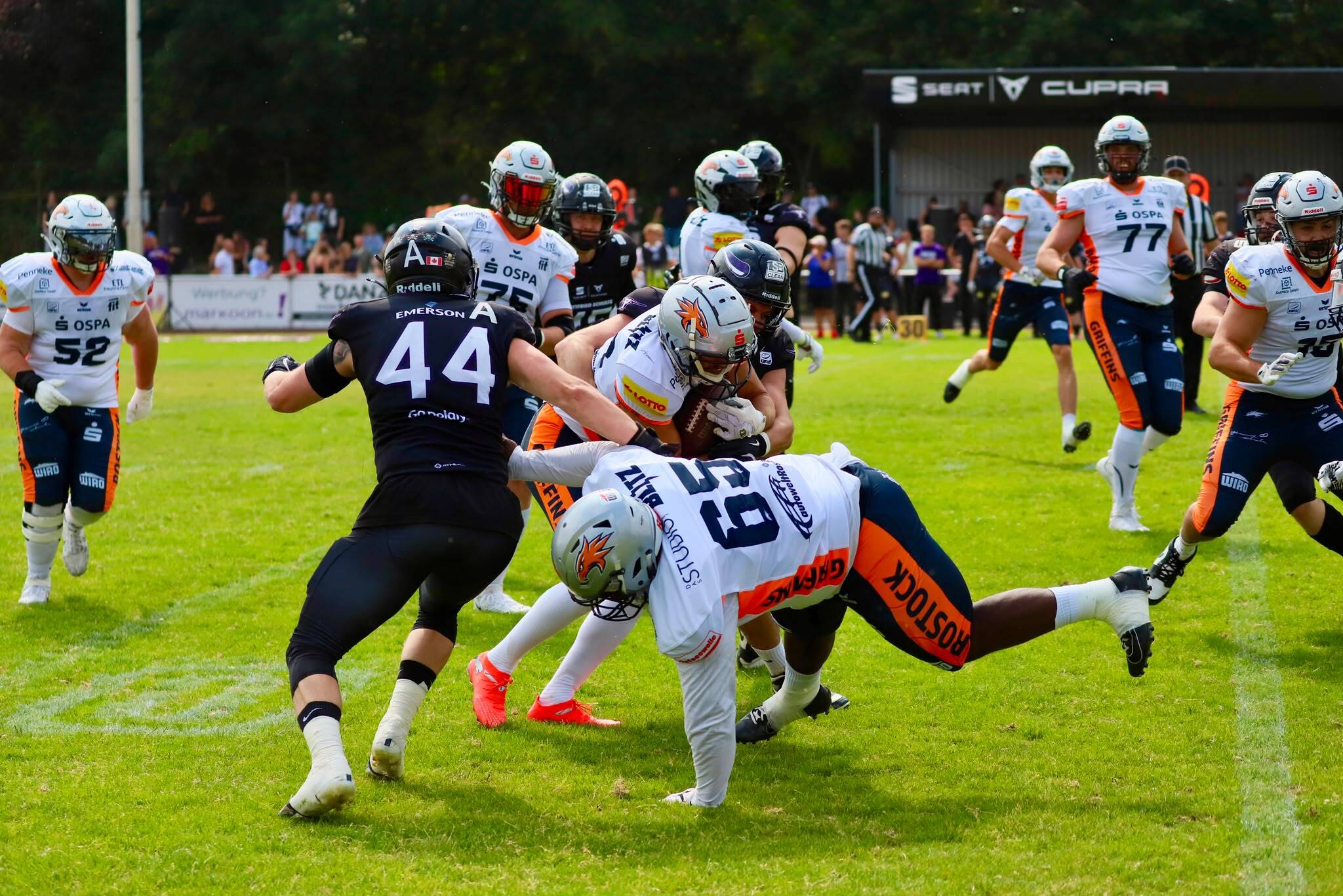 Rostock dreht das Spiel nach der Pause und gewinnt bei den Langenfeld Longhorns - Foto: Marcus Liebsch